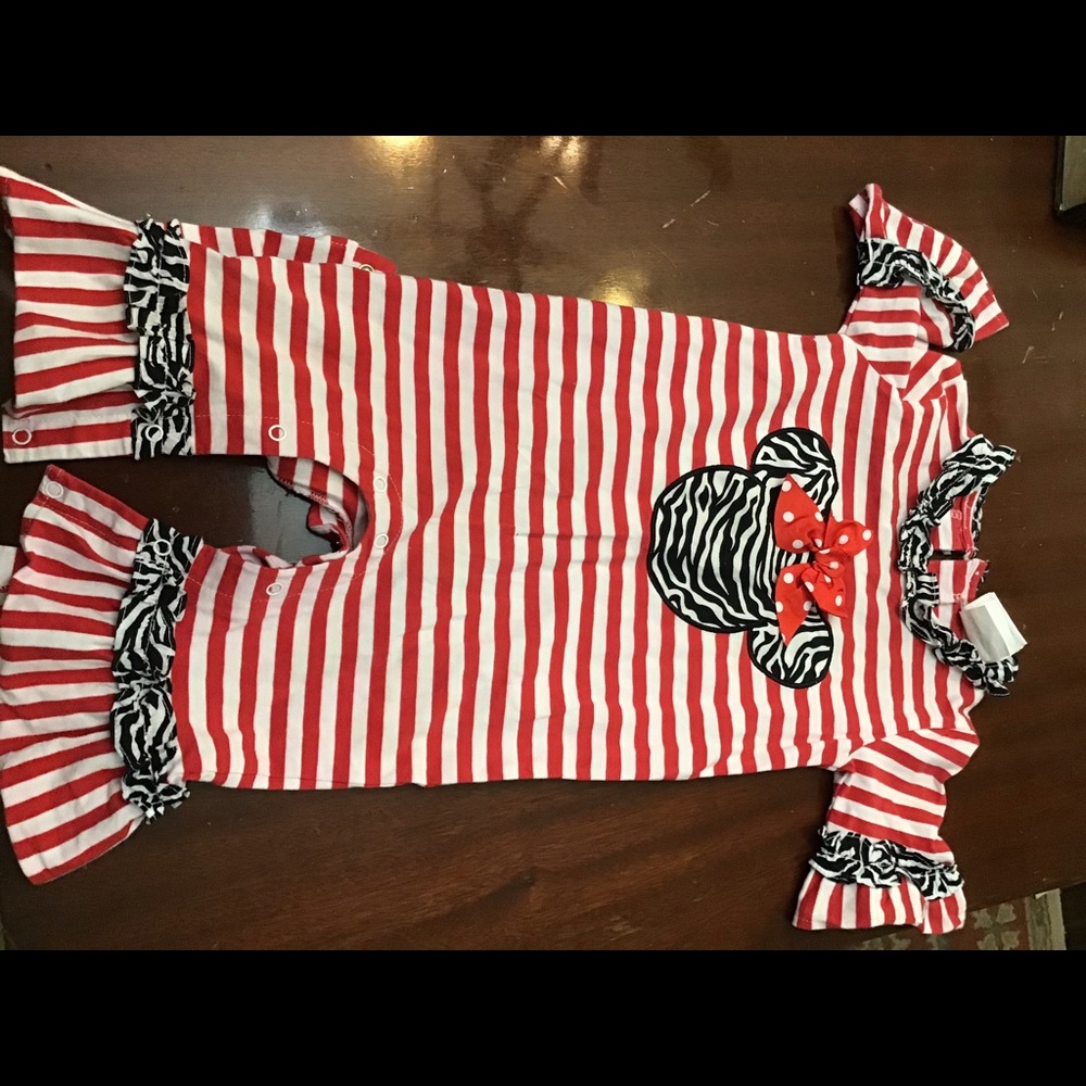 Minnie/Mickie zebra print outfit